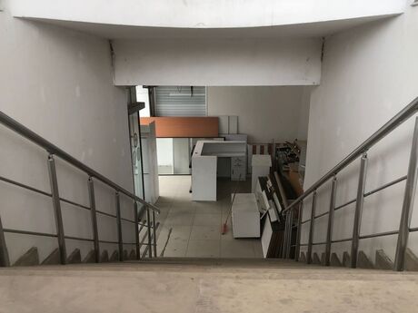Obyekt - Bakıxanov q. - 1700 m²