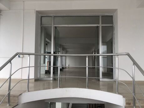 Obyekt - Bakıxanov q. - 1700 m²
