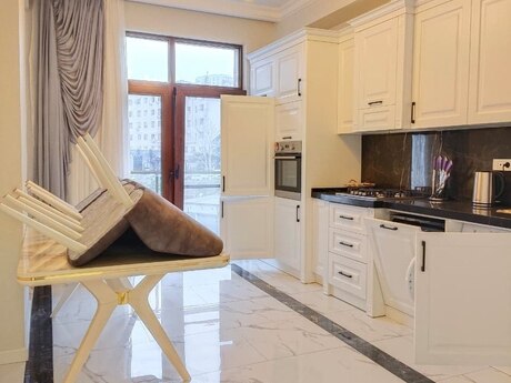 3 otaqlı yeni tikili - Nizami m. - 120 m²
