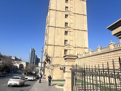 3 otaqlı köhnə tikili - İçəri Şəhər m. - 120 m²