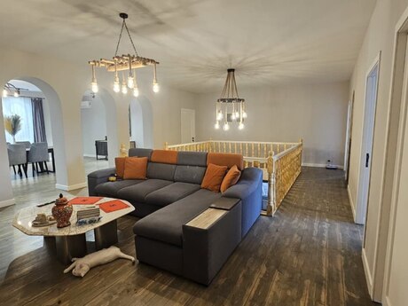 9 otaqlı həyət evi/bağ evi - Xətai r. - 400 m²