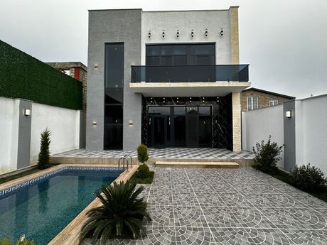4 otaqlı həyət evi/bağ evi - Şüvəlan q. - 270 m²