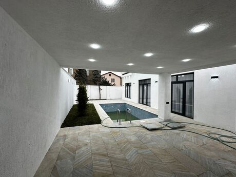 4 otaqlı həyət evi/bağ evi - Şüvəlan q. - 155 m²