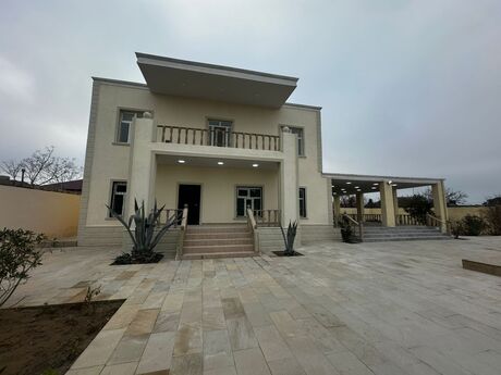 5 otaqlı həyət evi/bağ evi - Şüvəlan q. - 300 m²