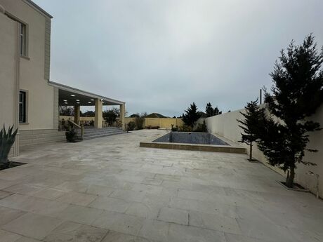 5 otaqlı həyət evi/bağ evi - Şüvəlan q. - 300 m²