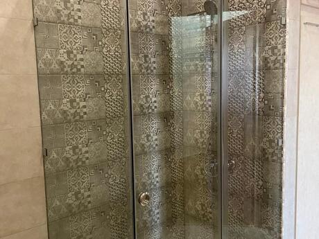 4 otaqlı köhnə tikili - İçəri Şəhər m. - 130 m²