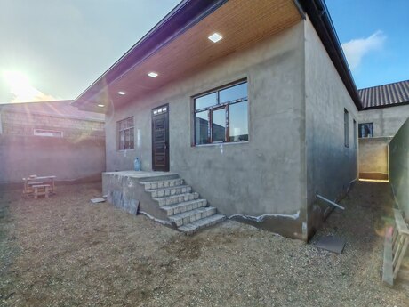 4 otaqlı həyət evi/bağ evi - Savalan q. - 120 m²