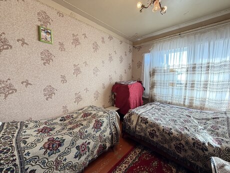 2 otaqlı köhnə tikili - Xalqlar Dostluğu m. - 65 m²