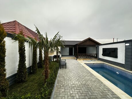 4 otaqlı həyət evi/bağ evi - Şüvəlan q. - 120 m²
