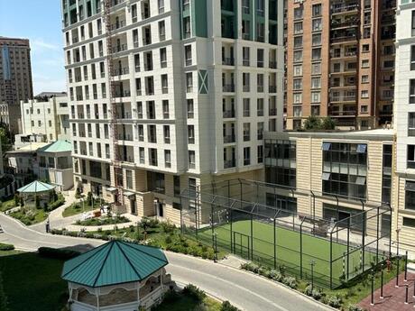 Объявление №5899762 - Баку, м. Гянджлик, 4-комн., 178 м², 14/16 этаж