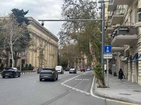 Объявление №5899718 - Баку, м. Сахил, 3-комн., 77 м², 1/2 этаж