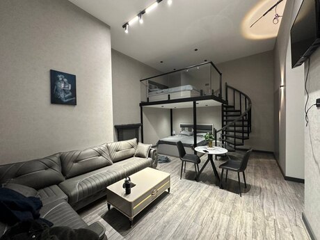 1 otaqlı köhnə tikili - Sahil m. - 50 m²