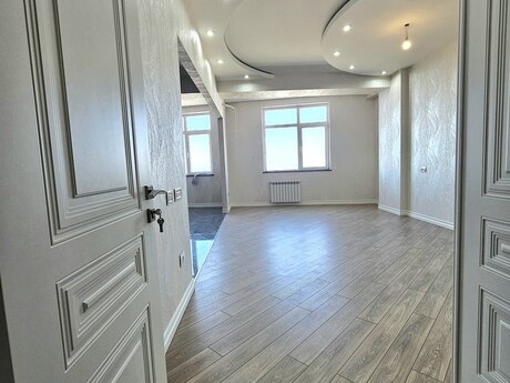 Elan №5900018 - Bakı, Əhmədli q., 3 otaqlı, 140 m², 7/20 mərtəbə