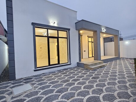 4 otaqlı həyət evi/bağ evi - Şüvəlan q. - 130 m²