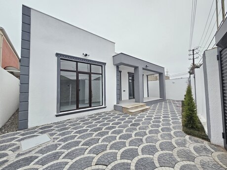 4 otaqlı həyət evi/bağ evi - Şüvəlan q. - 130 m²
