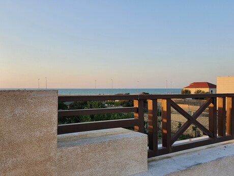 5 otaqlı həyət evi/bağ evi - Bilgəh q. - 240 m²