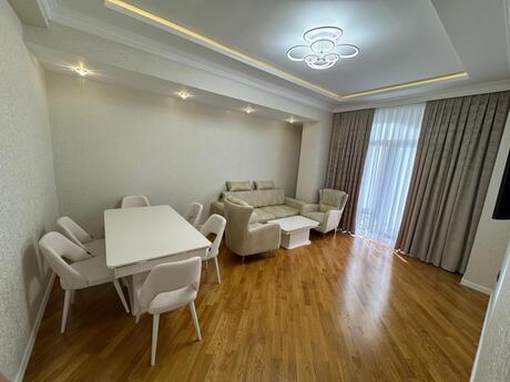 Elan №5900235 - Bakı, Ağ şəhər q., 2 otaqlı, 65 m², 4/7 mərtəbə