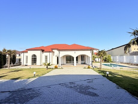 6-комн. дом/дача - пос. Бильгях - 400 м²
