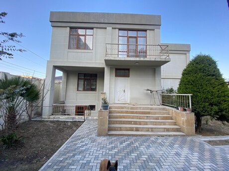 6 otaqlı həyət evi/bağ evi - Azadlıq Prospekti m. - 450 m²