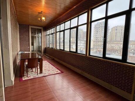 5-комн. вторичка - м. Ичеришехер - 225 м²