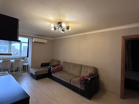 2 otaqlı köhnə tikili - Elmlər Akademiyası m. - 55 m²