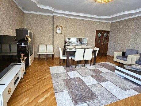 4 otaqlı yeni tikili - Nizami m. - 203 m²