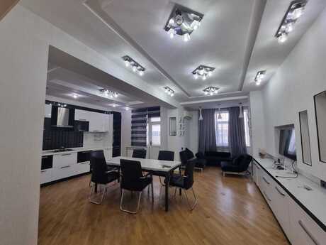 3-комн. офис - м. Шах Исмаил Хатаи - 150 м²