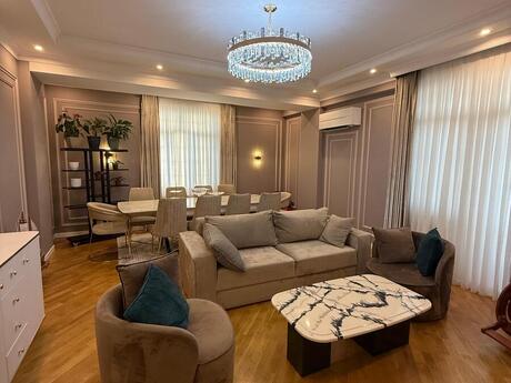 4 otaqlı yeni tikili - Xalqlar Dostluğu m. - 180 m²