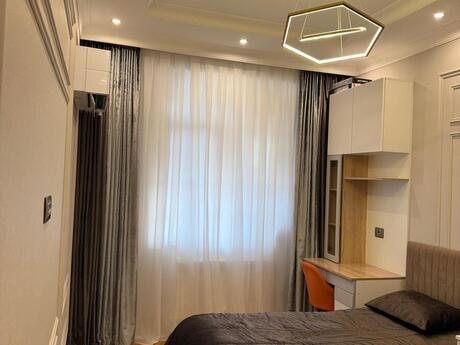 4 otaqlı yeni tikili - Xalqlar Dostluğu m. - 180 m²