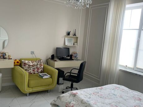 3 otaqlı həyət evi/bağ evi - Badamdar q. - 200 m²