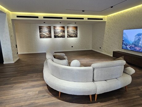 4 otaqlı yeni tikili - Ağ şəhər q. - 180 m²