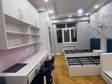 3-комн. новостройка - м. Насими - 120 м²
