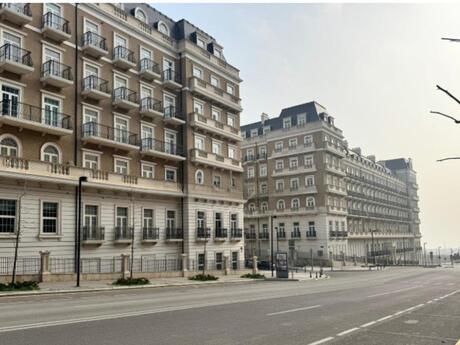 4 otaqlı yeni tikili - Ağ şəhər q. - 137 m²