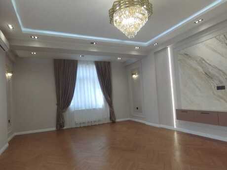 28 Mayda 3 otaqlı yeni tikili mənzil satılır, 132 m², 485 000 AZN, şəkil 3 / 12
