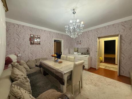 4 otaqlı köhnə tikili - Bakıxanov q. - 95 m²