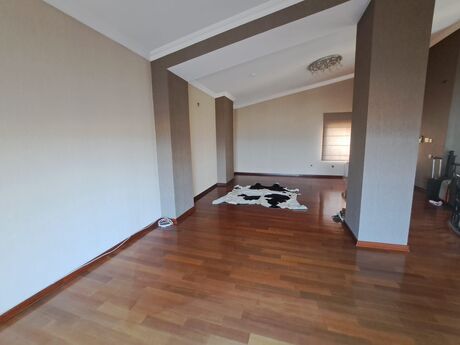 6 otaqlı həyət evi/bağ evi - Səbail r. - 450 m²