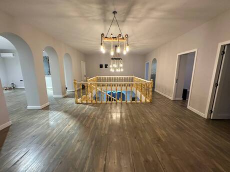 6 otaqlı həyət evi/bağ evi - NZS q. - 400 m²
