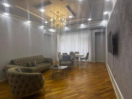 Объявление №5902240 - Баку, м. Шах Исмаил Хатаи, 3-комн., 150 м², 8/13 этаж