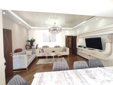 4 otaqlı yeni tikili - Şah İsmayıl Xətai m. - 183 m²