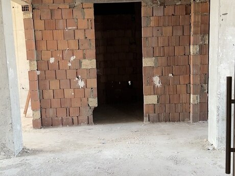 4 otaqlı yeni tikili - Şah İsmayıl Xətai m. - 231.9 m²