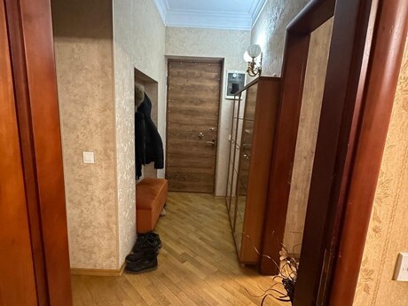 3 otaqlı köhnə tikili - Elmlər Akademiyası m. - 80 m²