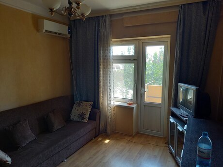 2 otaqlı köhnə tikili - Xırdalan - 30 m²