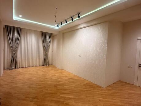 Elan №5903159 - Bakı, Dərnəgül m., 4 otaqlı, 142 m², 7/12 mərtəbə