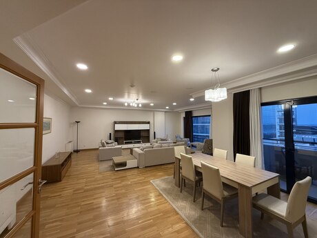 4 otaqlı yeni tikili - 28 May m. - 220 m²