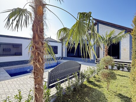 4 otaqlı həyət evi/bağ evi - Şüvəlan q. - 150 m²