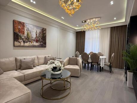 Elan №5903980 - Bakı, Ağ şəhər q., 4 otaqlı, 146 m², 7/8 mərtəbə