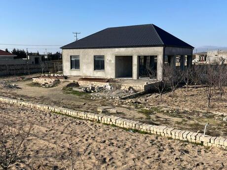 4 otaqlı həyət evi/bağ evi - Türkan q. - 161 m²