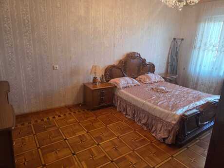 4 otaqlı köhnə tikili - 9-cu mikrorayon q. - 100 m²