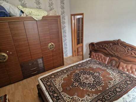 5 otaqlı həyət evi/bağ evi - Nizami r. - 240 m²