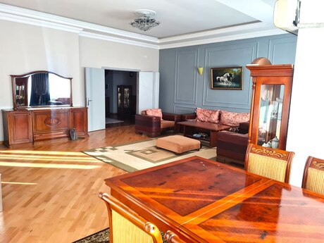 4 otaqlı yeni tikili - Nəsimi r. - 240 m²